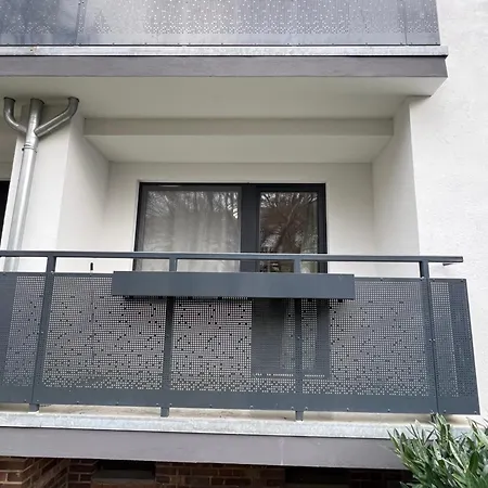 Entire Furnished Flat 2 Quiet Residential Area Apartment *